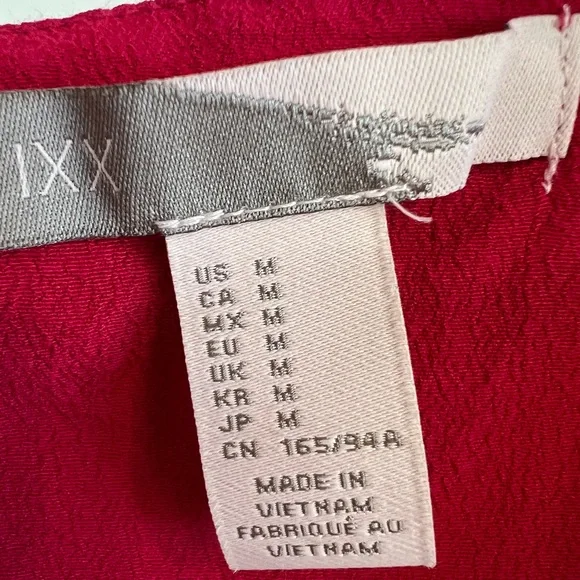 Elegant Red Women's Blouse - Picture 2 of 4